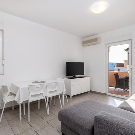 Apartment Tonka Barbat na Rabu Dış mekan fotoğraf