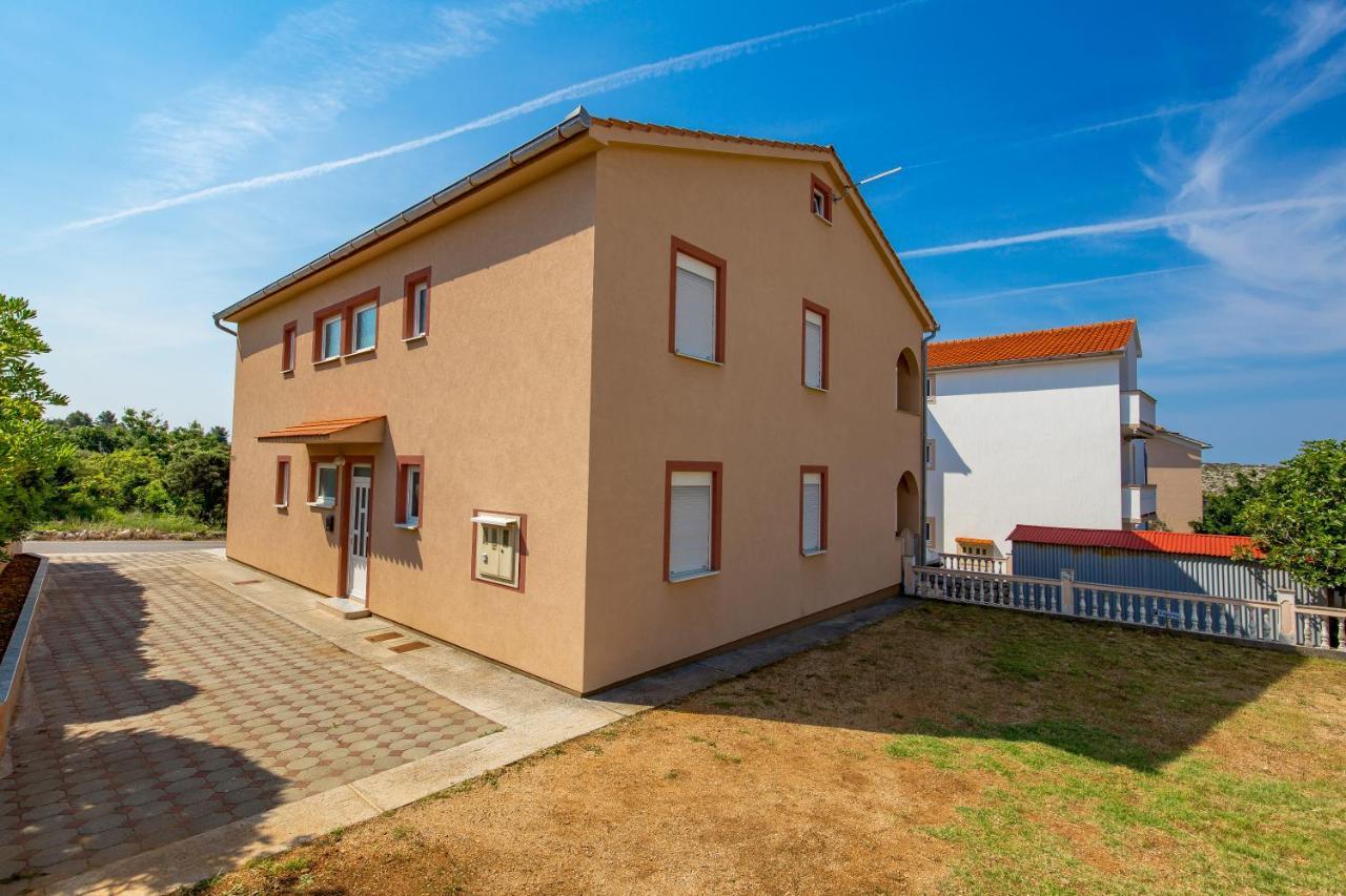 Apartment Tonka Barbat na Rabu Dış mekan fotoğraf