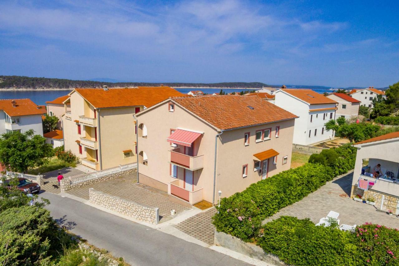 Apartment Tonka Barbat na Rabu Dış mekan fotoğraf